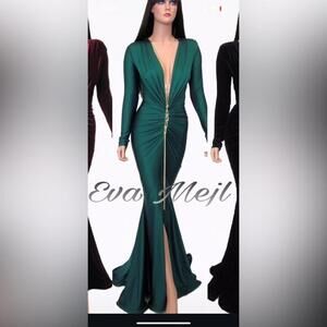EVAJEE gown size Large